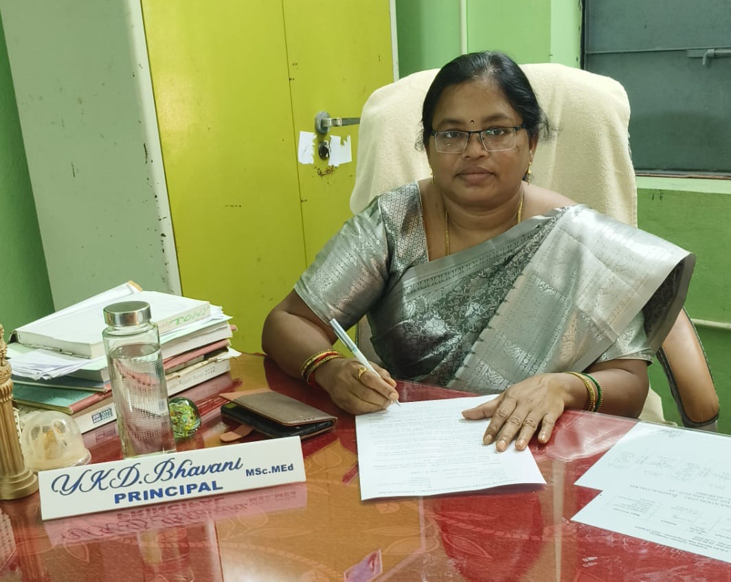 భద్రాచలం గిరిజన బాలికల బి.ఎడ్ కళాశాల కు నూతన ప్రిన్సిపల్