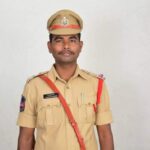 మూగ క్రీడాకారునికి ఎస్సై ఆర్థిక సహాయం