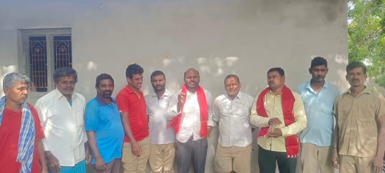 స్మశాన వాటిక ని ధ్వంసం