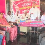 రైతులు పండించిన పంటను ప్రభుత్వం కొనుగోలు చేయాలి