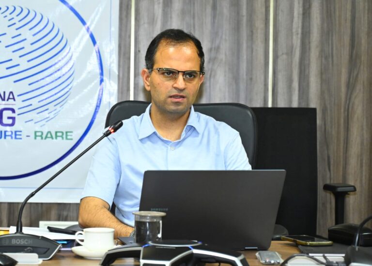 భూ సమస్యల పరిష్కారానికి వేగం పెంచాలి