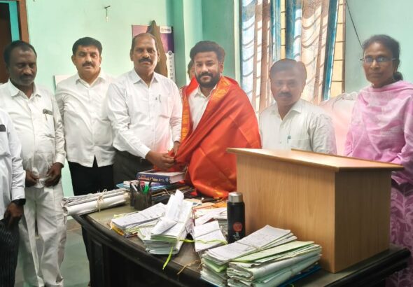 జడ్జిలకు మర్యాదపూర్వక సత్కారం