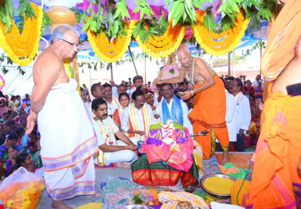 శ్రీ సీతారామచంద్ర స్వామి కళ్యాణం మహోత్సవంలో పాల్గొన్న ఎమ్మెల్యే నాగరాజు
