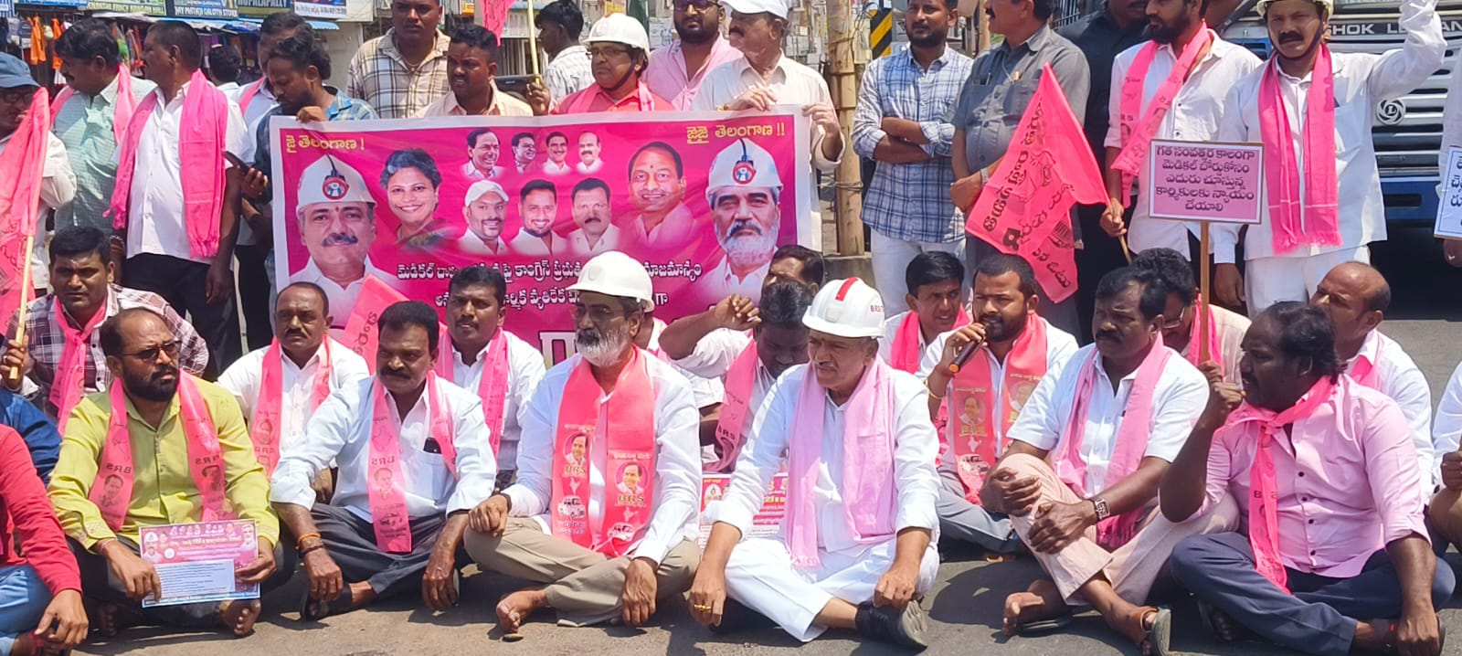 సీఎం రేవంత్ రెడ్డి దిష్టి బొమ్మ దహనం