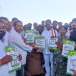 మొక్కజొన్న కొనుగోలు కేంద్రం ప్రారంభం