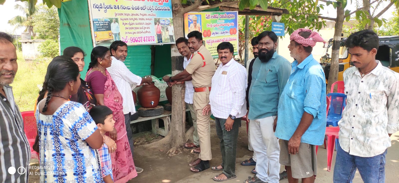 సొంత ఖర్చులతో చలివేంద్రం ఏర్పాటు చేయడం అభినందనీయం