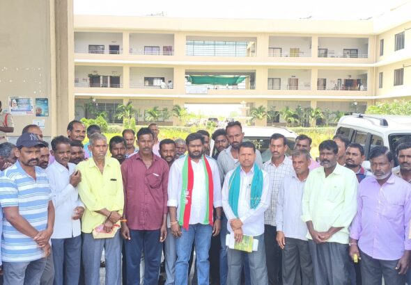 రైతుల బోనస్ చెల్లింపులపై ఆగ్రహం