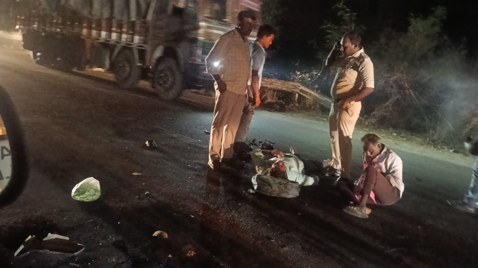 రేగొండ శివారులో రోడ్డు ప్రమాదం