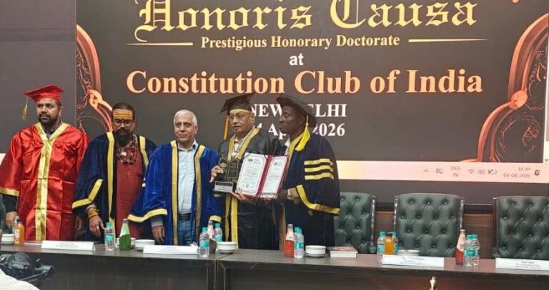 జనక్ ప్రసాద్ కు గౌరవ డాక్టరేట్ ప్రధానం