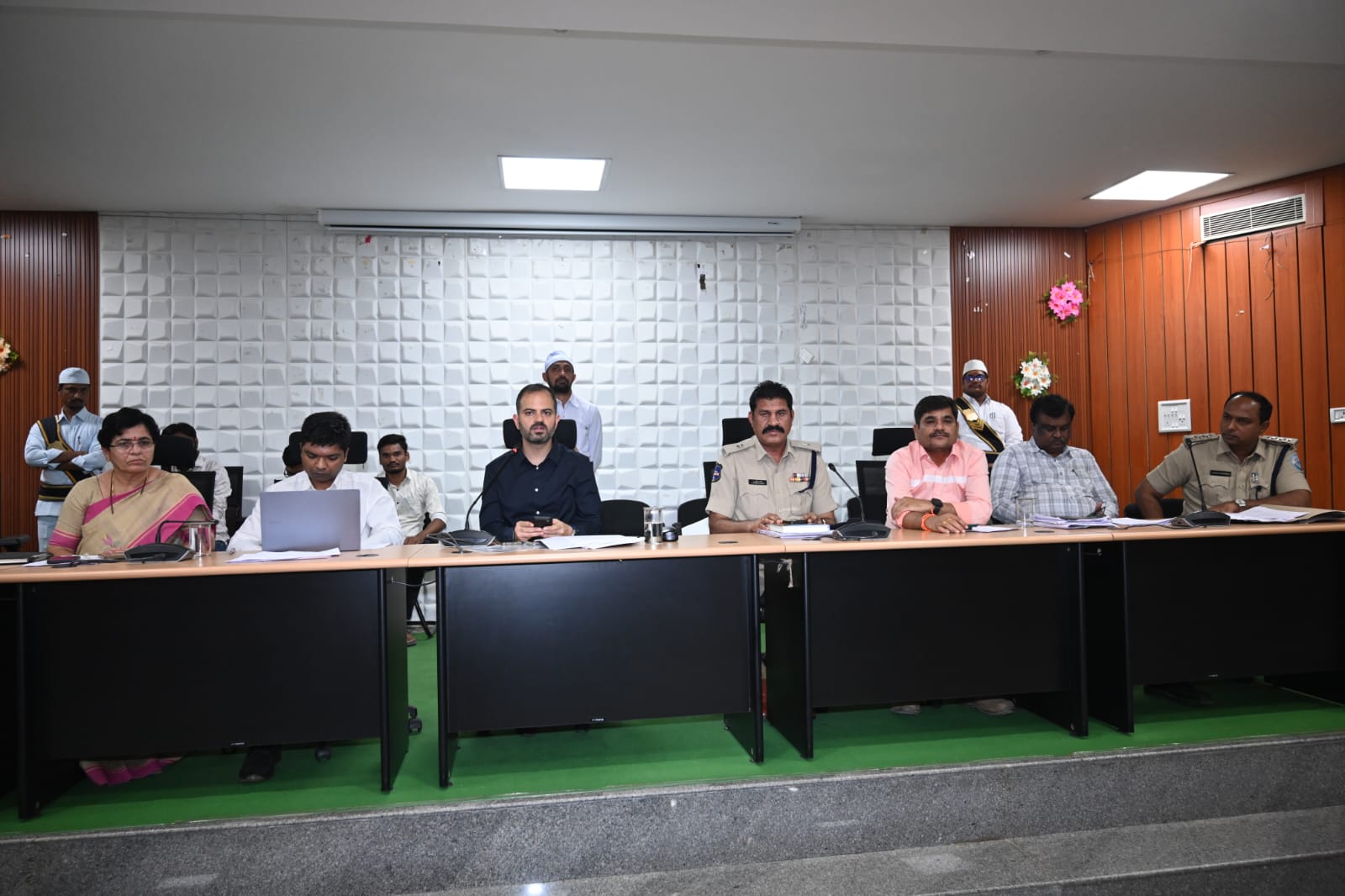 ప్రజావాణి దరఖాస్తుల పరిష్కారంలో ఆలస్యం సహించం