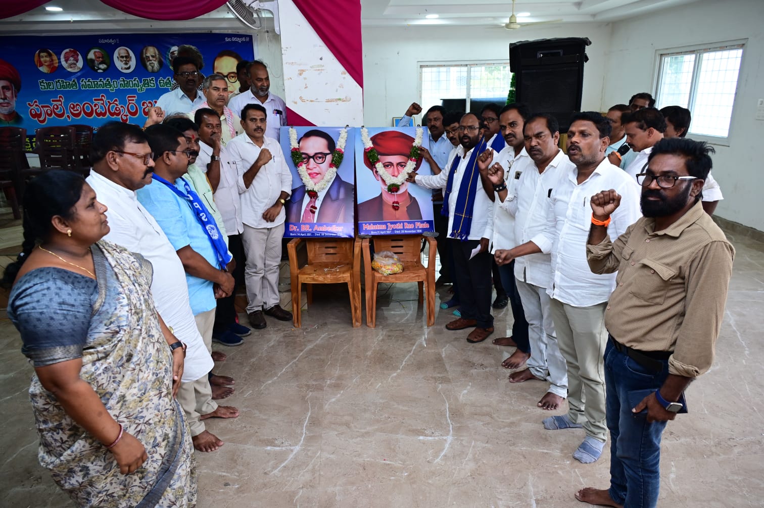 సామాజిక విప్లవ జ్యోతులు పూలే – అంబేద్కర్