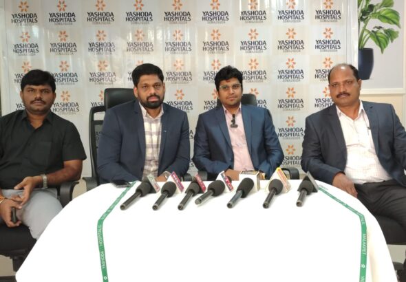 యశోద హాస్పిటల్ లో గొంతు క్యాన్సర్ కు రేడియేషన్ థెరపీతో అరుదైన చికిత్స