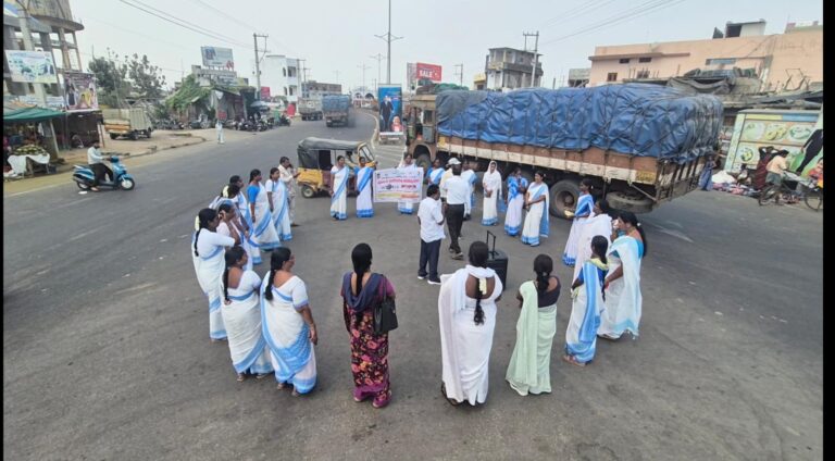 పరిసరాలు శుభ్రంగా ఉంచుకుంటే మలేరియా దూరం