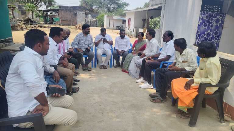 మండల పార్టీ అధ్యక్షులు మాజీ వైస్ ఎంపీపీ ఎర్రబెల్లి రాజేశ్వర్ రావు.