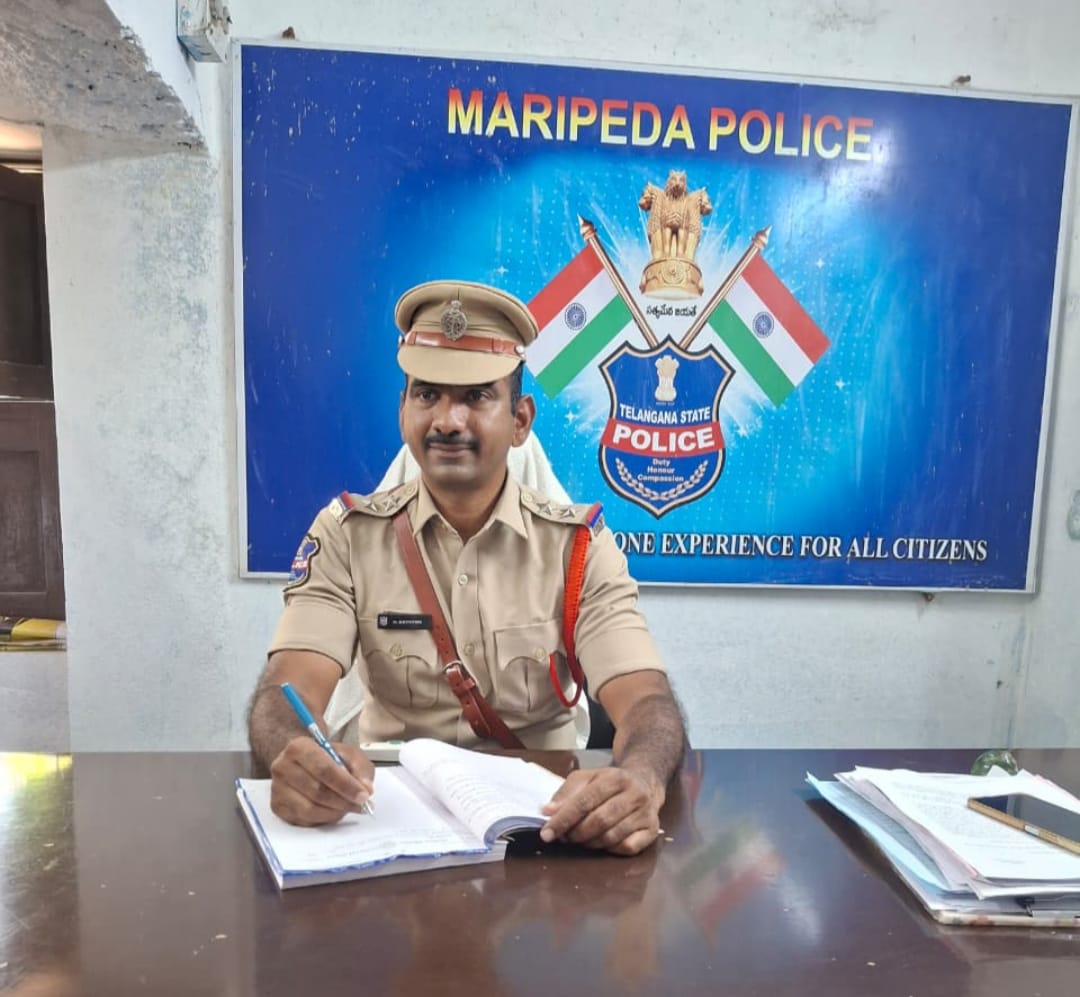 మరిపెడ పోలీస్ స్టేషన్ నూతన ఎస్సైగా గండ్రతి సతీష్