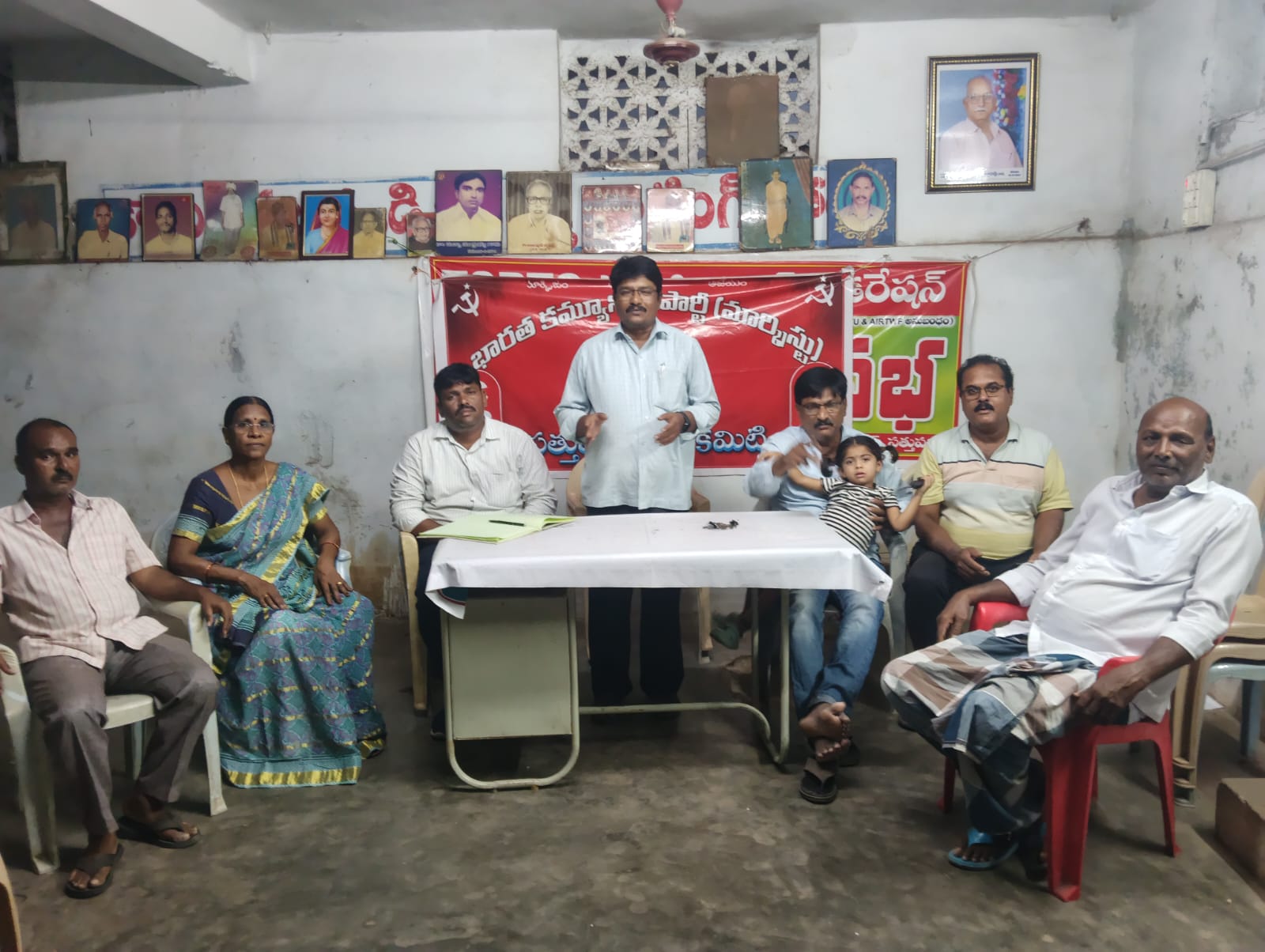 కార్మికుల హక్కులను హరిస్తున్న మోడీ సర్కార్