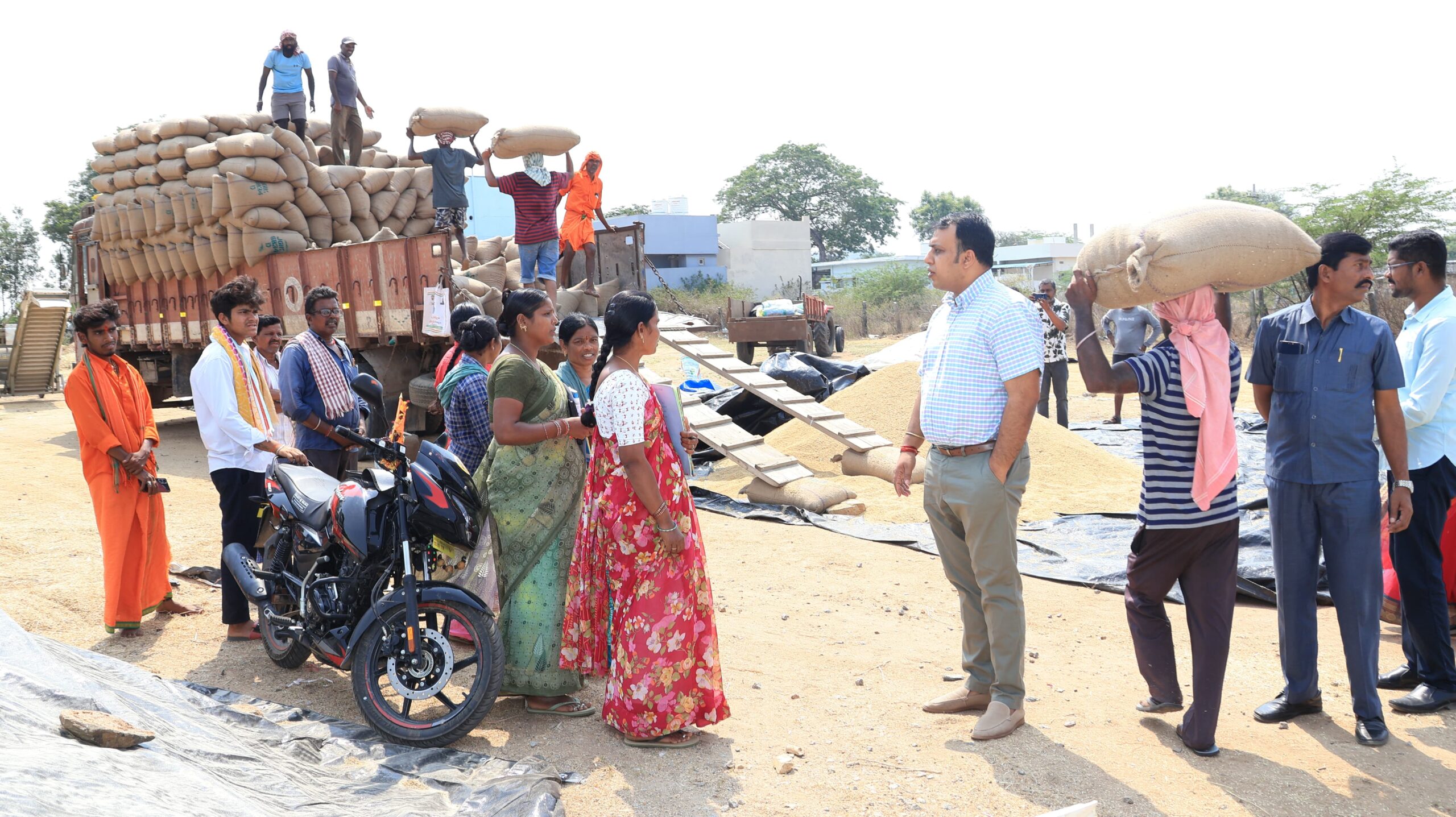 కొనుగోలు, రవాణా వేగవంతం చేయాలి