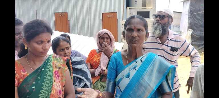 లక్ష్మీపురం గుడిసె సెంటర్‌లో గుడిసెల తొలగింపుపై వివాదం