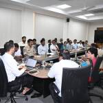 ఎండల పట్ల అప్రమత్తంగా ఉండాలి జిల్లా కలెక్టర్