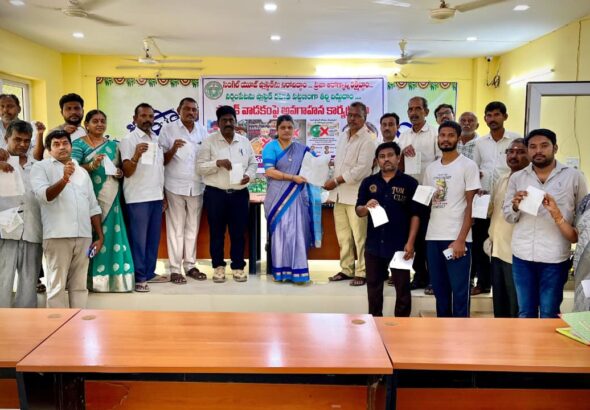 సింగిల్ యూజ్ ప్లాస్టిక్ ను నిరోదిద్దాం ప్రజా ఆరోగ్యాన్ని రక్షిద్దాం