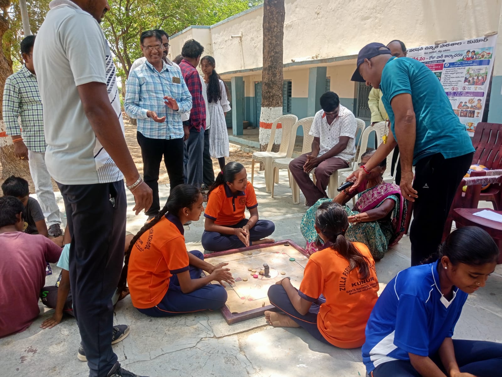8 గంటలకు వేసవి క్రీడల శిక్షణ శిబిరం ఘనంగా ప్రారంభమైంది.
