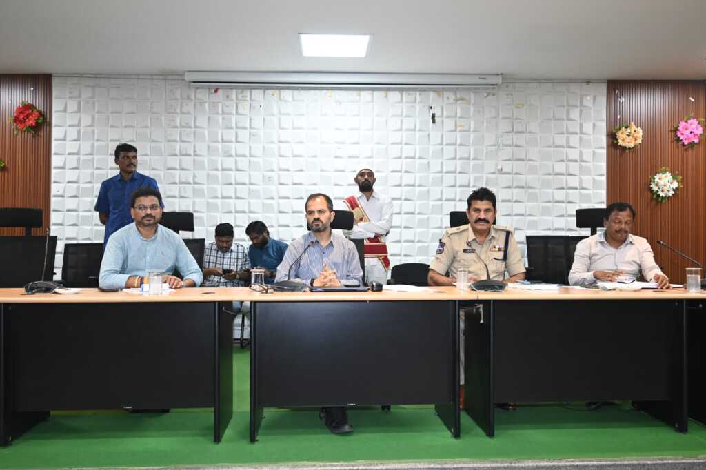 జిల్లా కలెక్టర్ రాహుల్ శర్మ