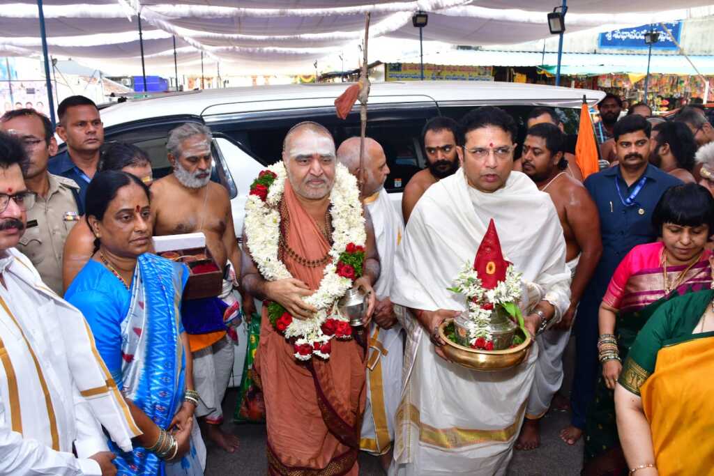 కాళేశ్వర తీరాన పుష్కర వైభవం