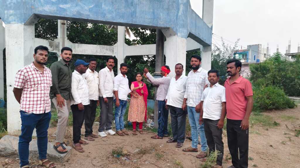 వర్ధన్నపేట 2వ వార్డులో తీరిన నీటి కష్టాలు.. సొంత ఖర్చుతో కౌన్సిలర్ చొరవ