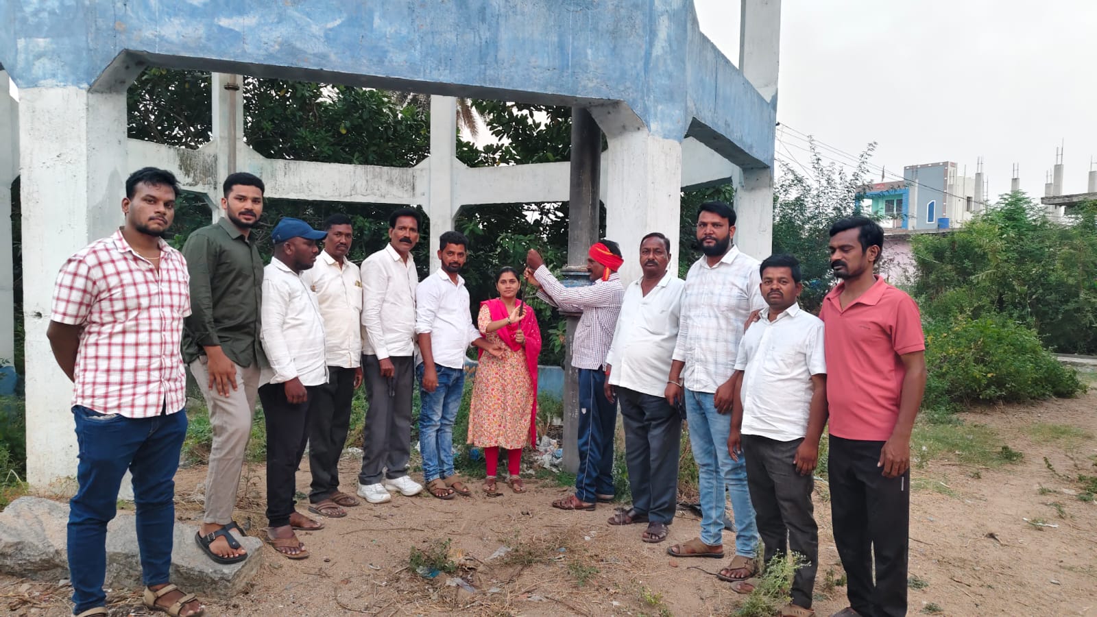 వర్ధన్నపేట 2వ వార్డులో తీరిన నీటి కష్టాలు.. సొంత ఖర్చుతో కౌన్సిలర్ చొరవ