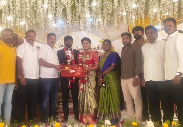 వివాహ వేడుకలో పాల్గొన్న ఐఎన్టీయూసీ నాయకులు
