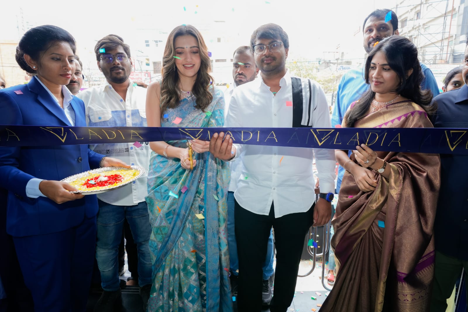ల్యాబ్-గ్రోన్ డైమండ్ జ్యువెలరీ స్టోర్ ‘లాడియా’ నూతన స్టోర్‌