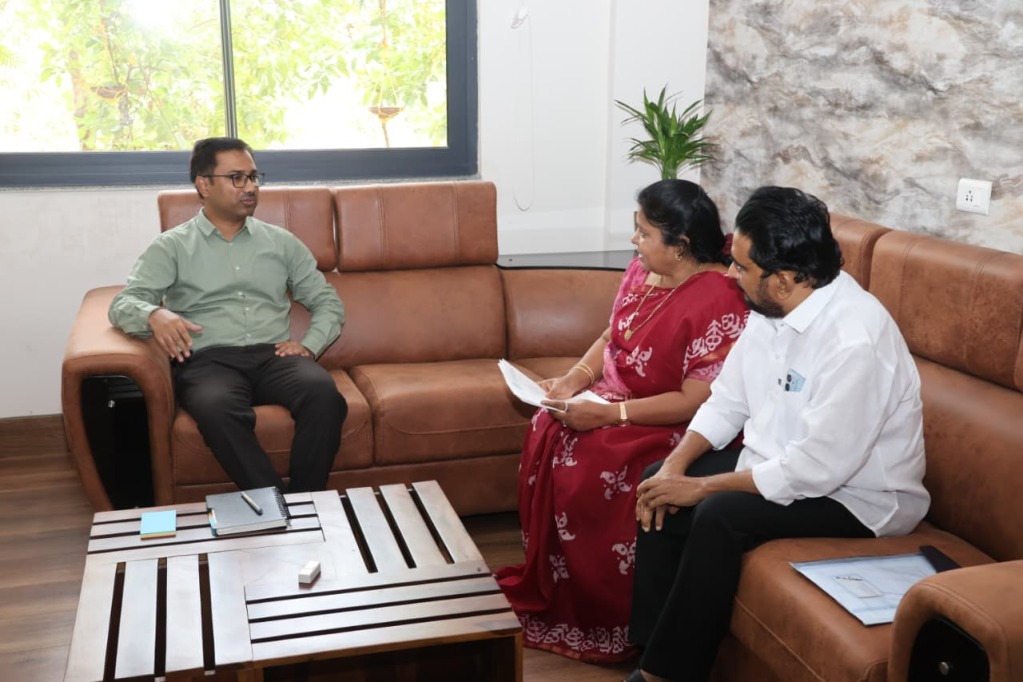సమస్యలపై కలెక్టర్‌తో ఎమ్మెల్యే రాగమయి చర్చ