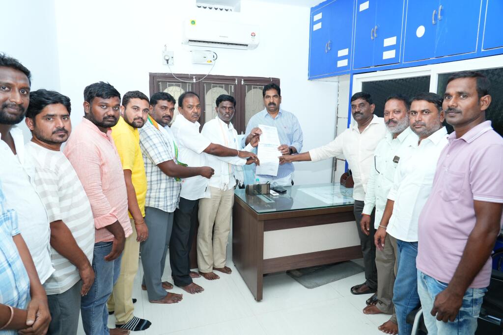 అన్నారం షరీఫ్ అభివృద్ధికి సహకరించండి