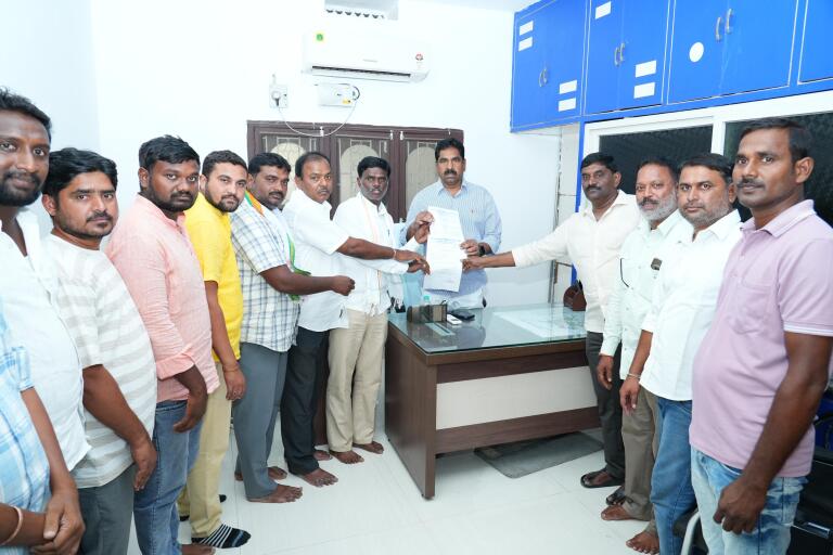అన్నారం షరీఫ్ అభివృద్ధికి సహకరించండి