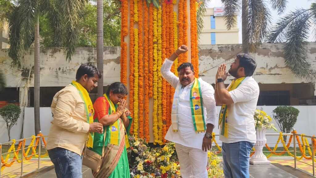 తెలంగాణ రక్షణ సేన (టిఆర్ఎస్) పార్టీ ఆధ్వర్యంలో రాష్ట్ర అవతరణ దినోత్సవ వేడుకలు.