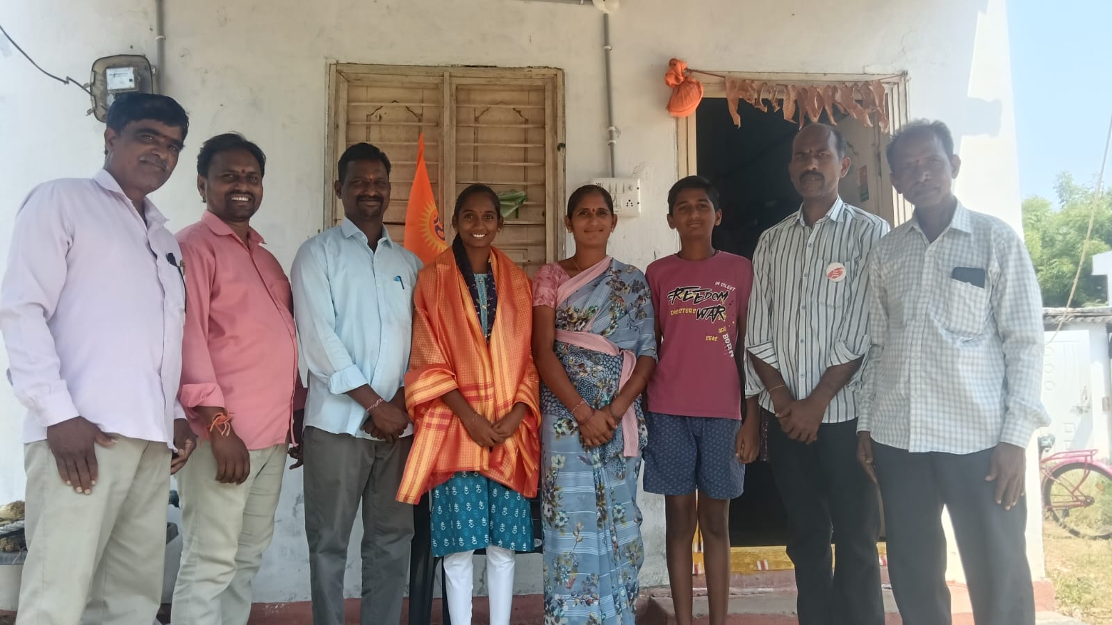 బుర్ర సంకీర్తనకు ఘన సన్మానం