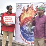 "సేవ్ హైదరాబాద్" నినాదంతో భారీ మానవహారం