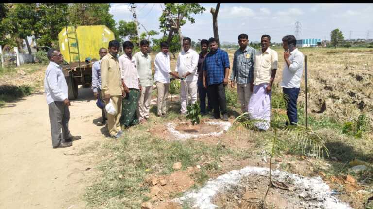 చీర్కపల్లి గ్రామంలో గ్రామ సర్పంచ్ పగుడాల రవి