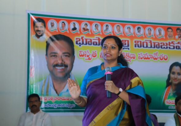 వరంగల్ పార్లమెంట్ సభ్యురాలు డాక్టర్ కడియం కావ్య