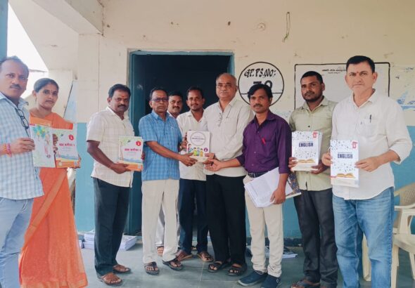 పర్వతగిరి మండలంలో పాఠ్యపుస్తకాల పంపిణీ ప్రారంభం
