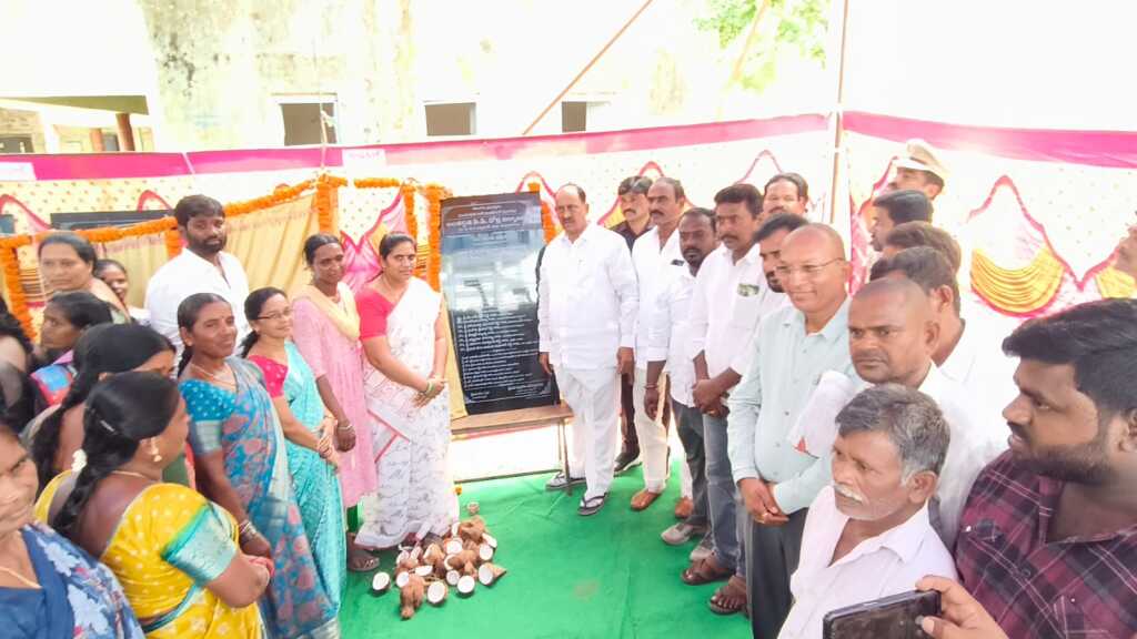 అంగన్‌వాడీ భవనాన్ని ప్రారంభించిన ఎమ్మెల్యే