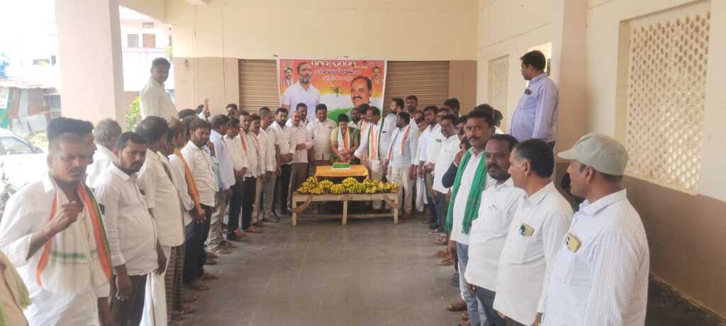 ఆత్మకూరులో ఘనంగా రాహుల్ గాంధీ జన్మదిన వేడుకలు
