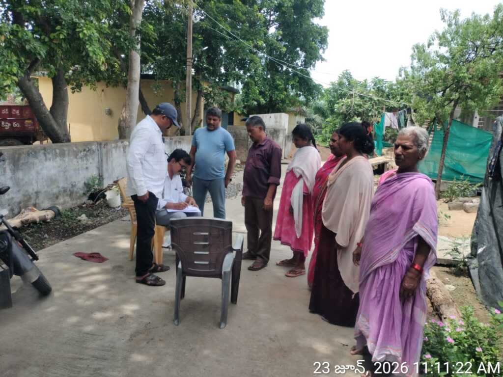ఎల్ హెచ్ పి ఎస్ పోరాటంతోనే ఇళ్ల సర్వే