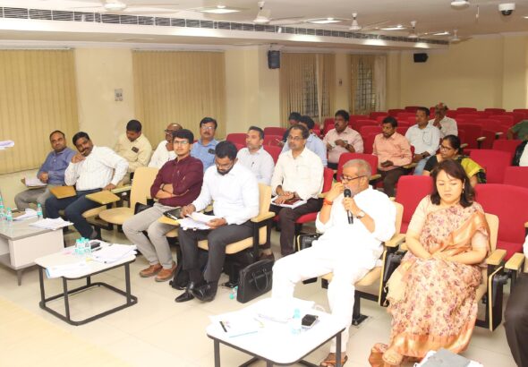 గిరిజనులకు మెరుగైన వైద్యం అందించడానికి 20 కోట్ల రూ " బడ్జెట్ అందించండి