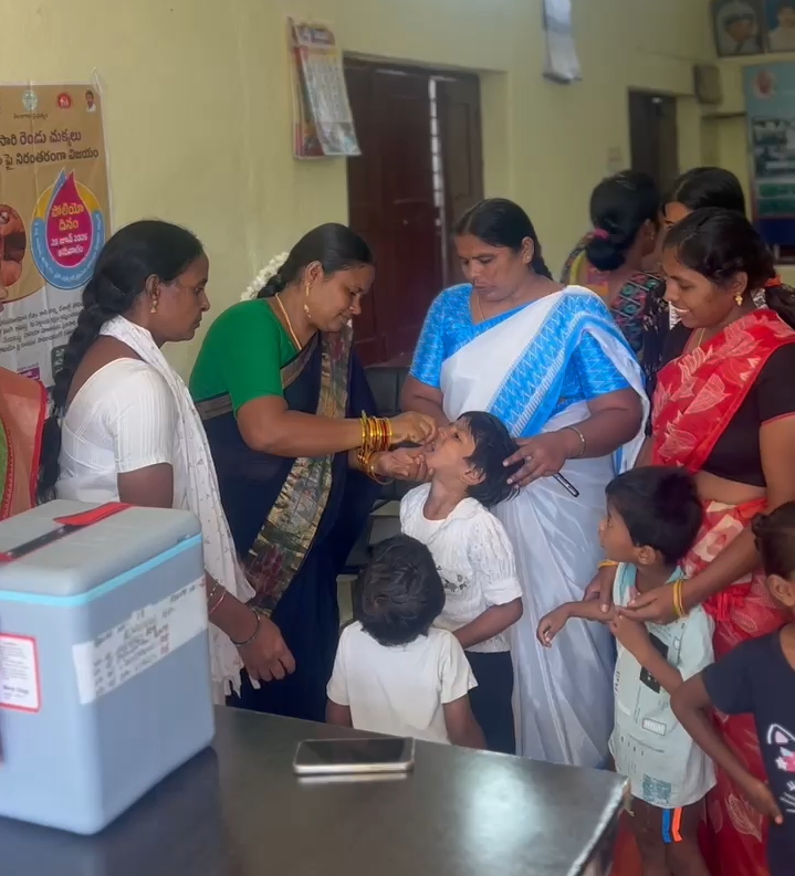 నిండు జీవితానికి రెండు పోలియో చుక్కలు చాలు