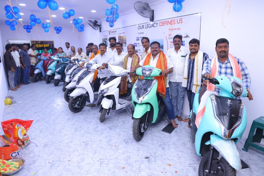 ఇవి వాహనాలను వినియోగించండి పర్యావరణాన్ని రక్షించండి.