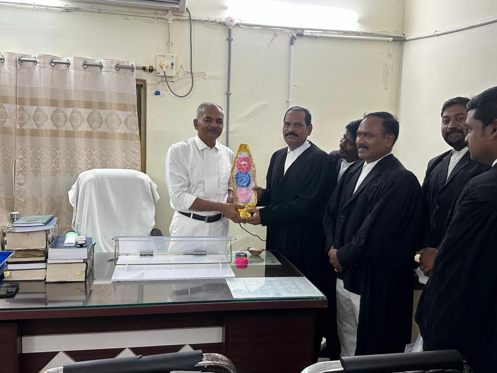 నూతన న్యాయమూర్తి జె.జీవన్ కుమార్కు ఘన స్వాగతం