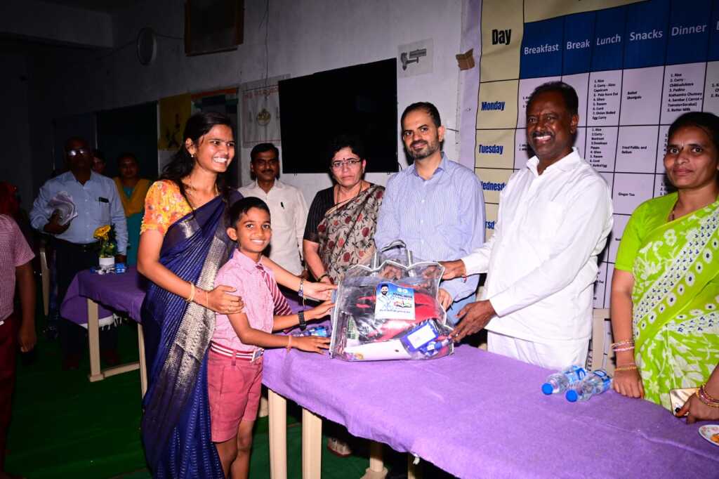 విద్యార్థులను ఇబ్బంది పెడితే ఉపేక్షించం:ఎమ్మెల్యే గండ్ర
