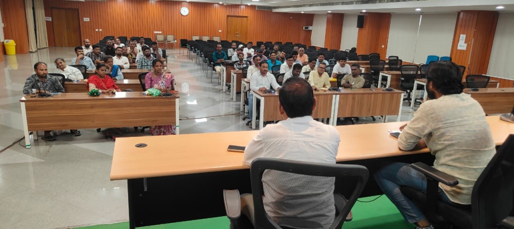 మీసేవ కేంద్రాల ద్వారా కాగిత రహిత (పేపర్‌లెస్) సేవలు:ఈడీఎం శ్రీకాంత్