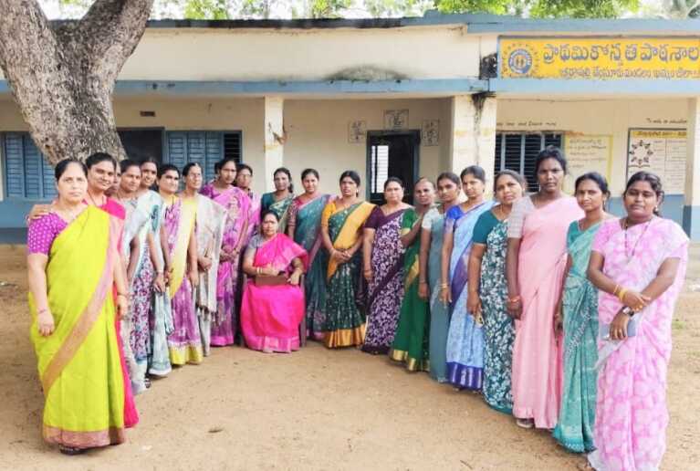 సూపరవైజర్ భవాని సేవలకు చిరు సత్కారం